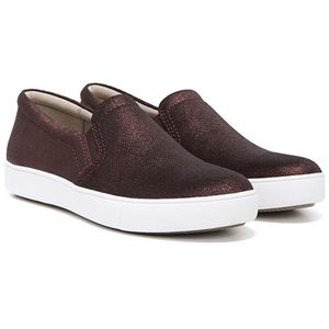 Naturalizer slip on sneakers. Size 10 wide.